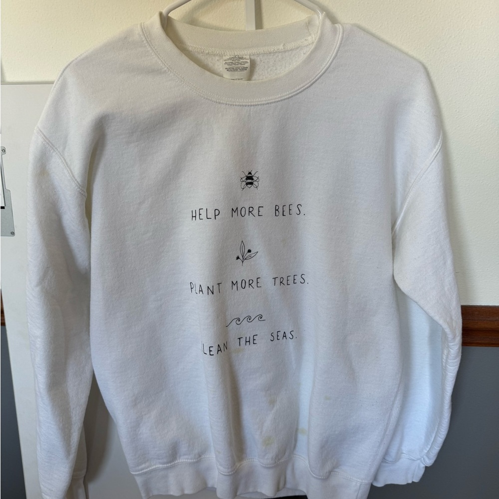 Gildan White Crewneck Men's Sweater